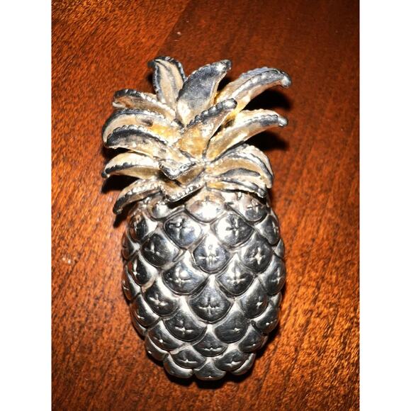 Pineapple Silver Tone w/ Gold Tinged Top Pendant / Pin Vintage - Picture 1 of 11
